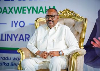 رئيس بونتلاند يعلن توظيف مئة شاب جديد