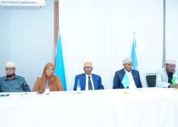 نواب بونتلاند يطالبون الرئيس الصومالي بالتنحي عن منصبه