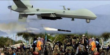 غارة جوية تستهدف مواقع للشباب قرب مسجد علي غدود