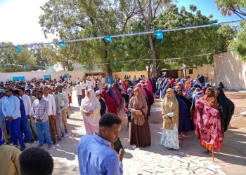 إقبال شعبي في بلدوين لتسجيل الناخبين بالانتخابات المباشرة