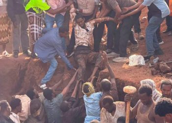 انهيار قبر جماعي يضاعف مأساة ضحايا قبري بايح
