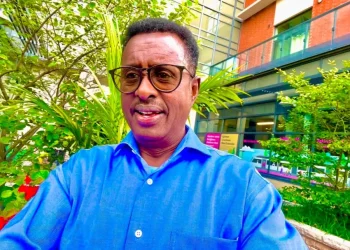 رحيل أسطورة الفن الصومالي أحمد علي عقال في أمريكا