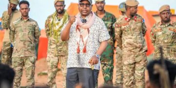 فقي يتفقد جبهات شبيلي الوسطى ويؤكد دعم القوات