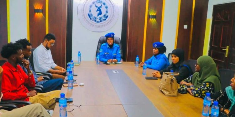 شباب جوبالاند يعززون الأمن المجتمعي بالشراكة مع الشرطة