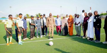 رئيس برلمان جوبالاند يفتتح دوري كيسمايو الكروي رسمياً