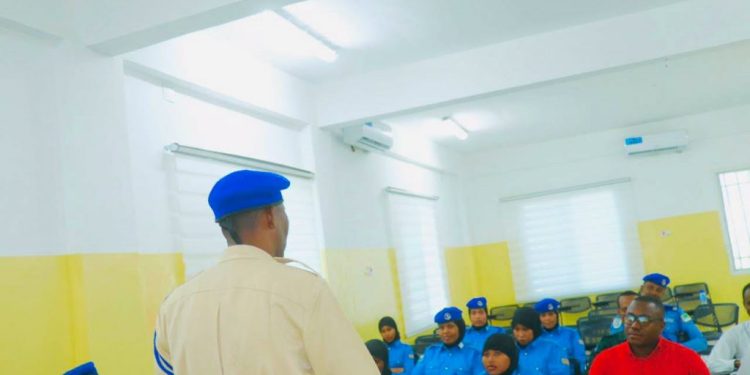 شرطة جوبا السفلى توسّع جهود حماية النساء والأطفال