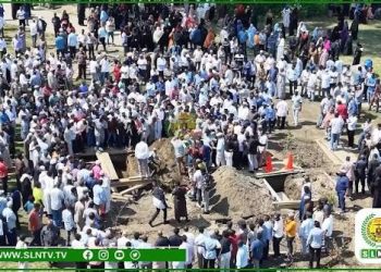 الجالية الصومالية في مينيسوتا تودّع الفنان الكبير أحمد عقال