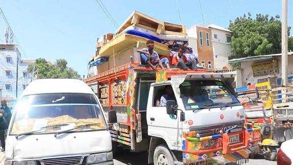 هدم منــازل بولو إيلاي يوسـع موجـة النزوح في مقديشو