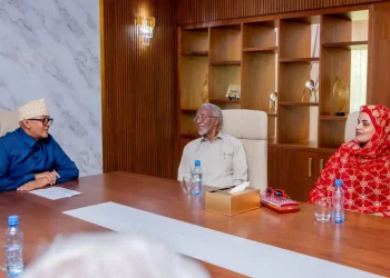 عرّو يجدد دعوته للحوار مع الإدارة الشمالية الشرقية