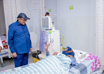 زعيم صوماليلاند يعلن مجانية غسيل الكلى وتوسيع الرعاية