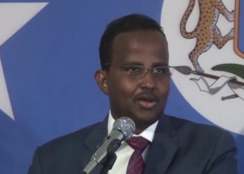 نائب صومالي ينتقد الحكومة الفيدرالية ويهاجم سياسات الرئيس
