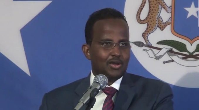 نائب صومالي ينتقد الحكومة الفيدرالية ويهاجم سياسات الرئيس