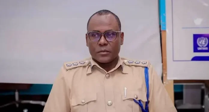 انفجار يستهدف قائد شرطة بيدوا وتوقيف مشتبه بهم