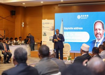رئيس الجمهورية يفتتح مؤتمر تمويل التنمية في الصومال