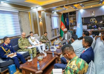 فقي يبحث مع وفد تركي تعزيز التعاون الدفاعي والتدريب العسكري