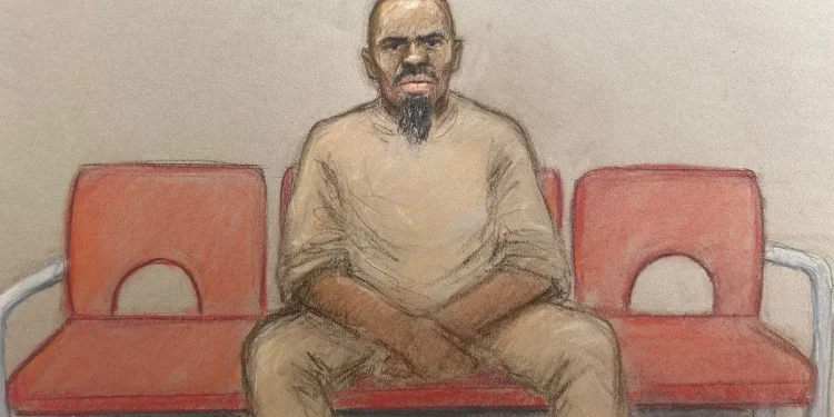 بريطاني من أصول صومالية ينفي اتهامات بمحاولة قتل ثلاثة أشخاص
