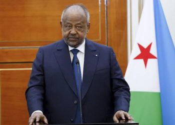 رئيس جيبوتي يشدد على رفض التدخل في شؤون بلاده