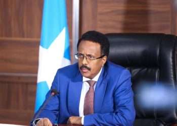 الرئيس السابق يرفض المسار الانتخابي الأحادي ويدعو لحوار شامل
