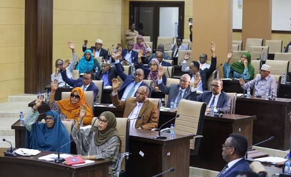 مجلس الشيوخ الصومالي يقر قانون إنشاء هيئة الأرصاد الجوية